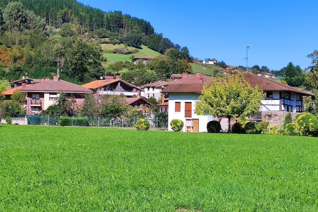 Alojamiento Rural, Jardin, A 25 Minutos De Bilbao, Parking Gratuito Arantzazu Εξωτερικό φωτογραφία